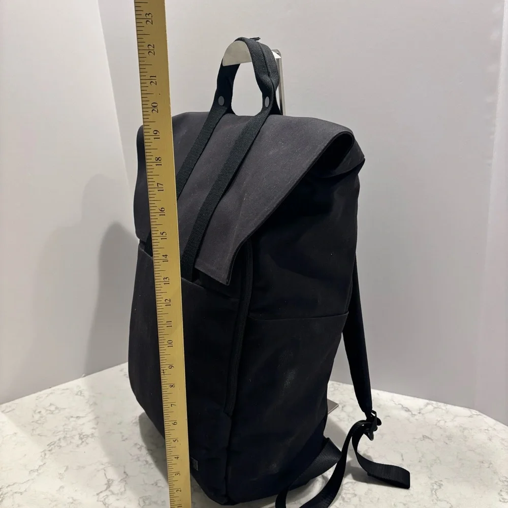 Lululemon Early Embark Backpack *22L in‎ Black